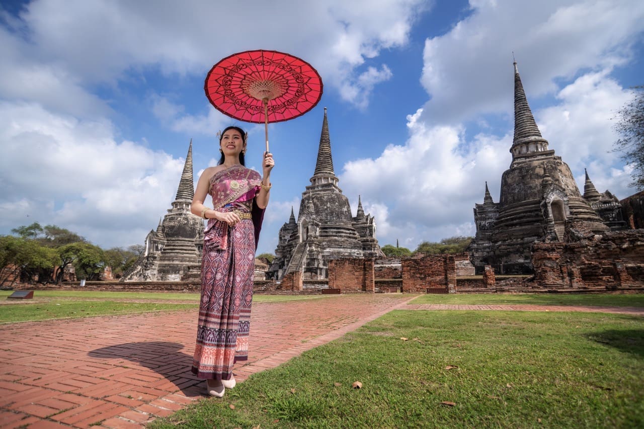How to get from Bangkok to Ayutthaya