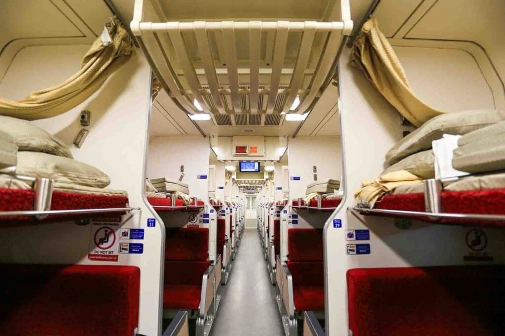 Traveling by train offers a scenic view and a taste of local culture. Trains to Hua Hin depart from Bangkok's Hua Lamphong Railway Station