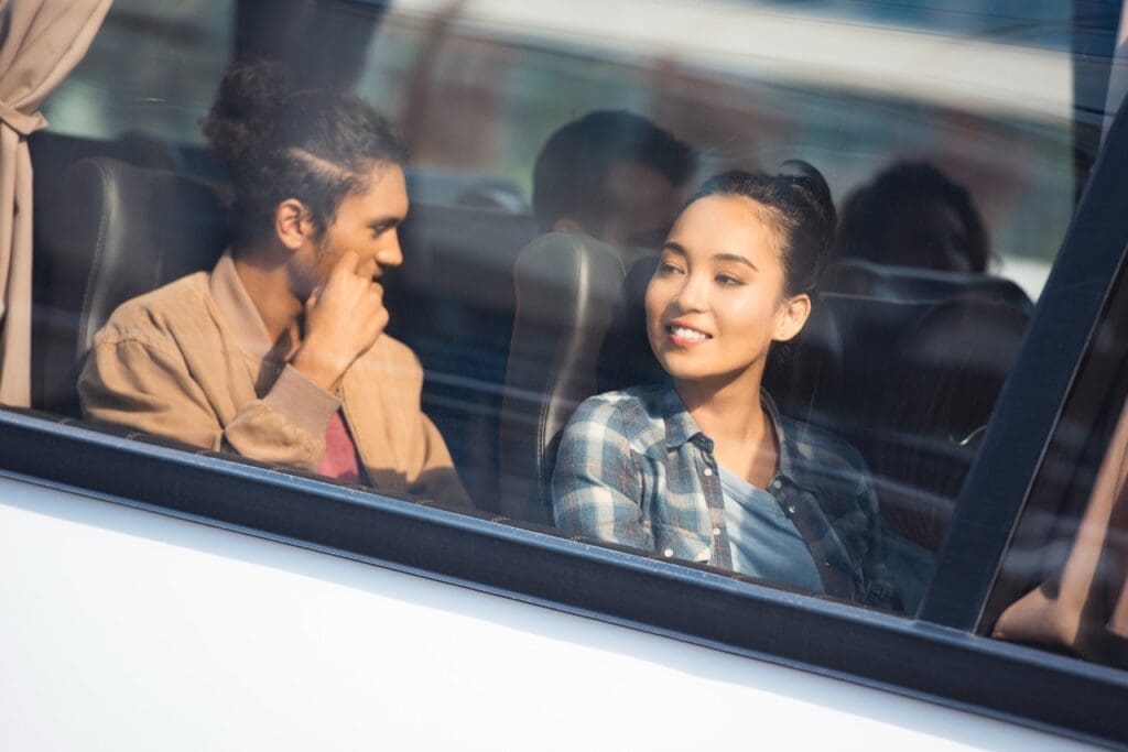 Traveling from Bangkok to Surat Thani by bus is one of the most budget-friendly ways to reach southern Thailand – with overnight and daytime options available from the capital